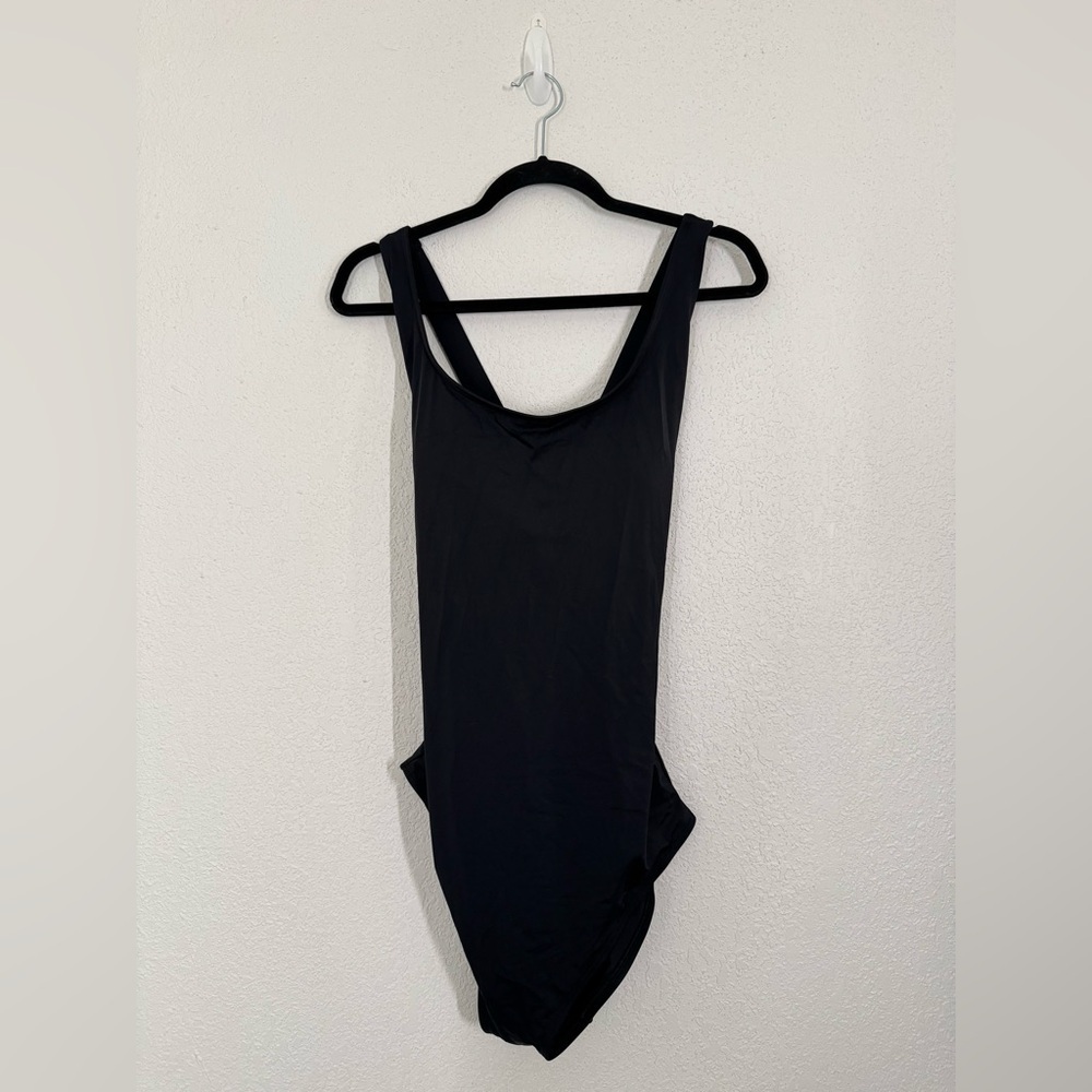 Andie The Tulum Scoop Neck Cross Back One Piece Swimsuit in Black Size XXL TALL - Picture 3 of 9